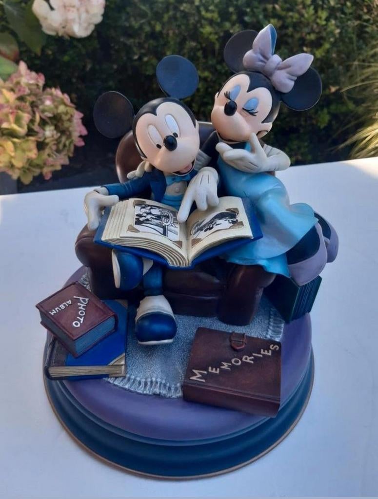 Uniek exemplaar van Markrita Minnie &Mickey Mouse in de sofa, Ophalen of Verzenden, Mickey Mouse