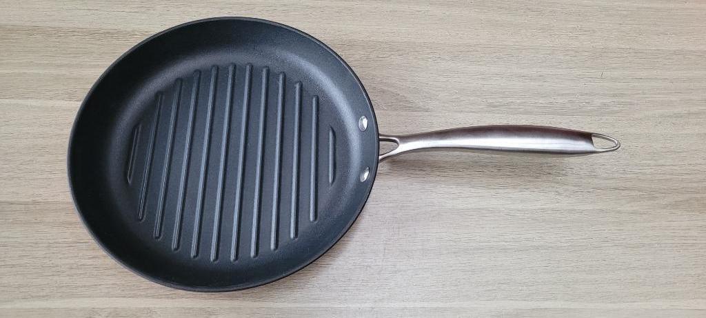 Gietijzeren grillpan 20 cm, Huis en Inrichting, Ophalen of Verzenden, Zo goed als nieuw, Gietijzer