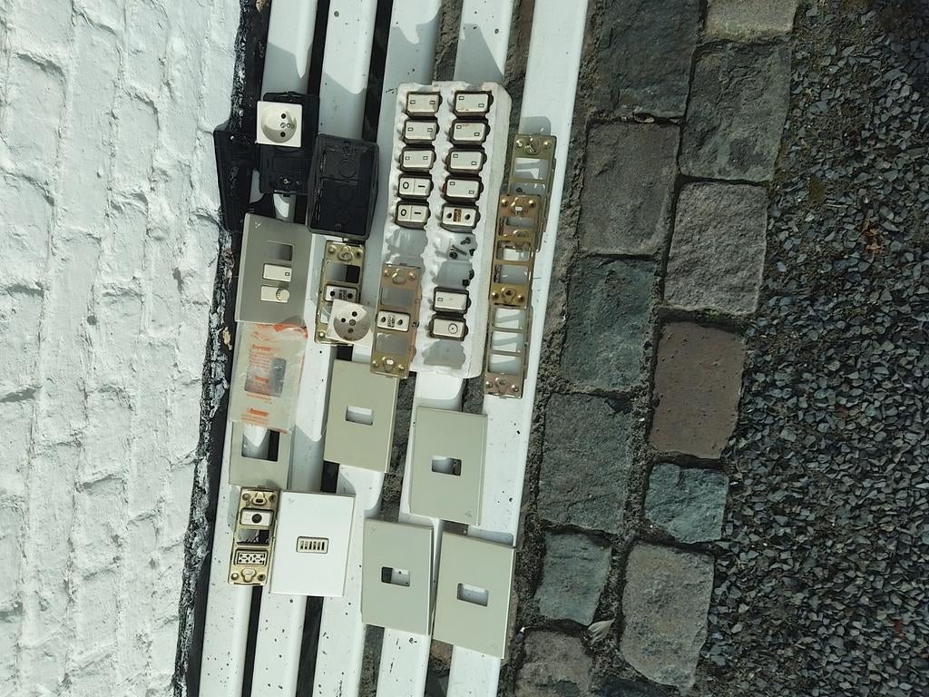 Ticino,inbouw mat. Nieuw, Doe-het-zelf en Bouw, Elektriciteit en Kabels, Ophalen, Nieuw