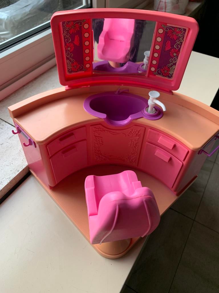 Barbie - Schoonheidssalon, Ophalen, Zo goed als nieuw