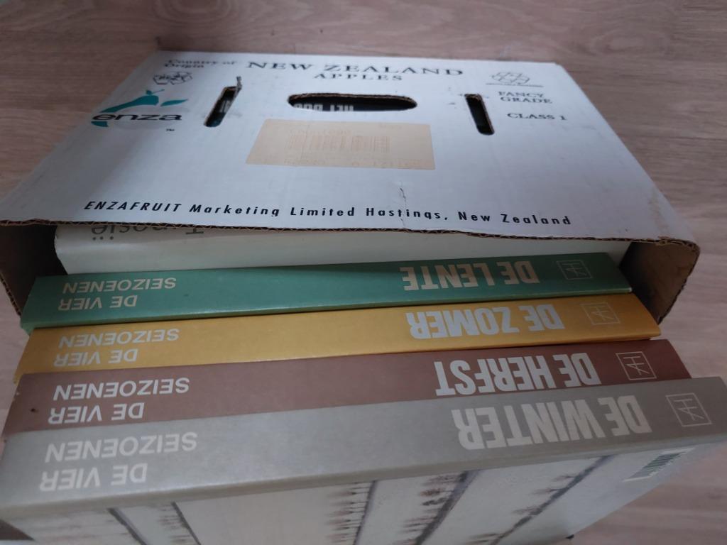 Artisboeken, Ophalen
