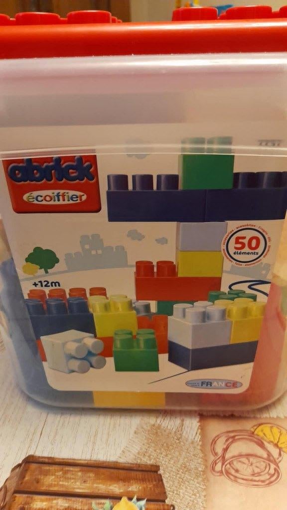 Een kubusdoos van baksteen, Ophalen of Verzenden, Gebruikt, Abrick