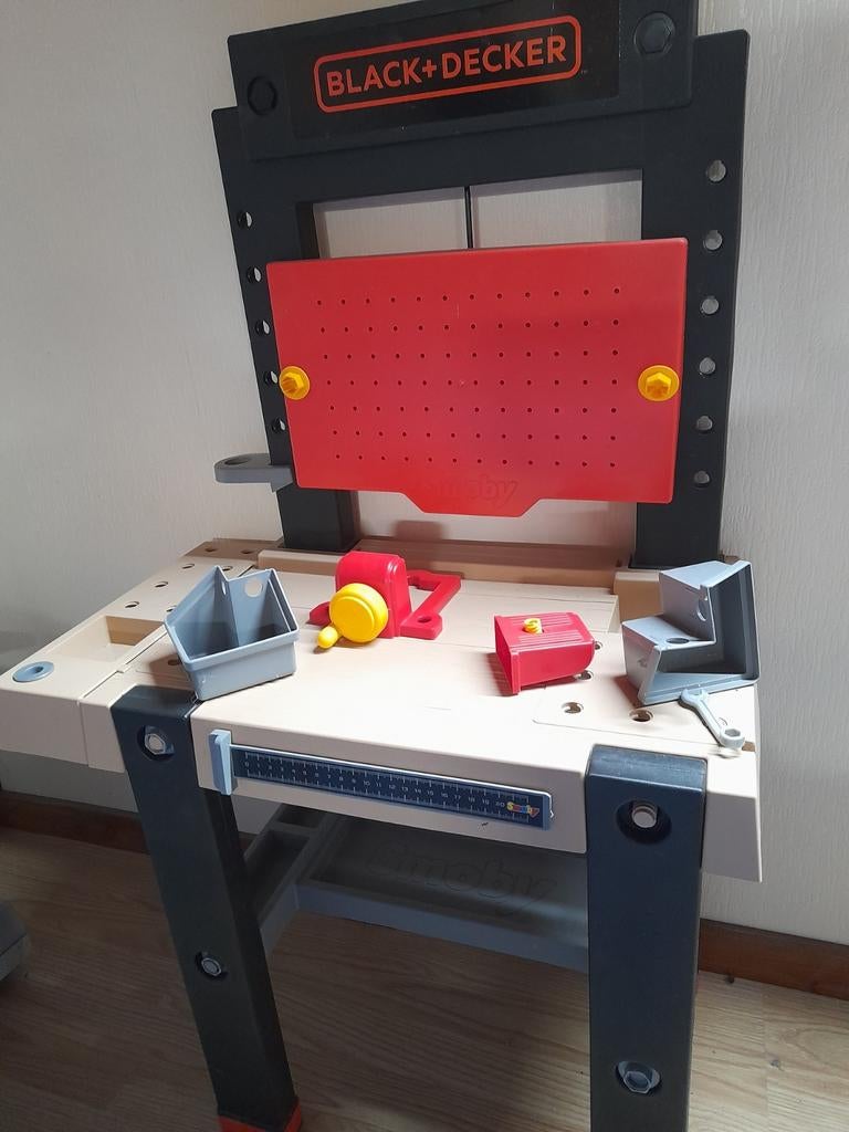 Jouet : établi de bricolage, Enlèvement