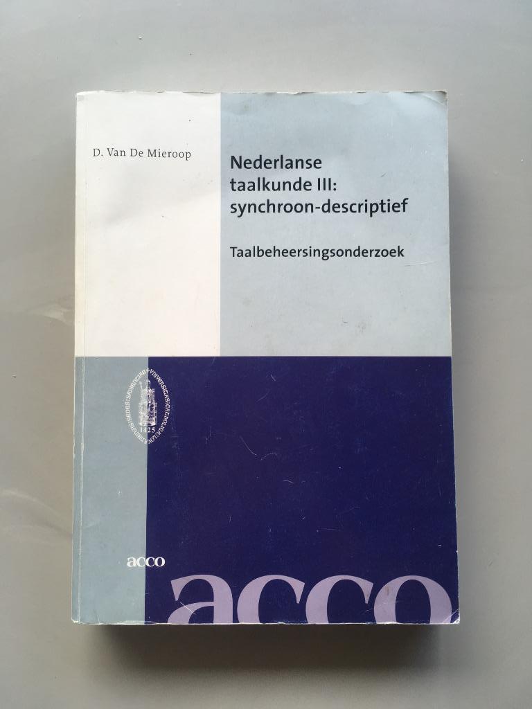 Nederlandse taalkunde III - D. Van De Mierop, Boeken, Gelezen, Hoger Onderwijs, Ophalen of Verzenden, D. Van De Mierop