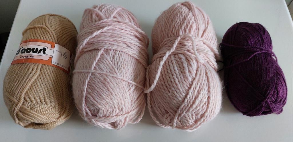 3 pelotes de laine 95% 100 gr couleur rose + beige + bordeau, Enlèvement, Neuf