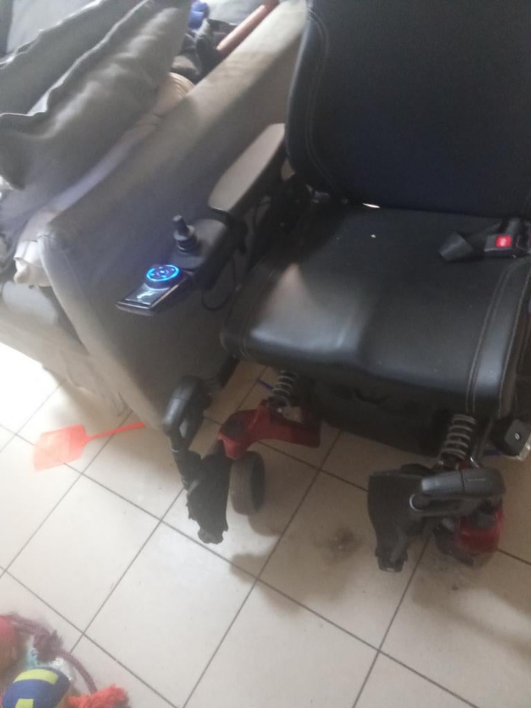 Chaise roulante électrique, Comme neuf, Fauteuil roulant électrique
