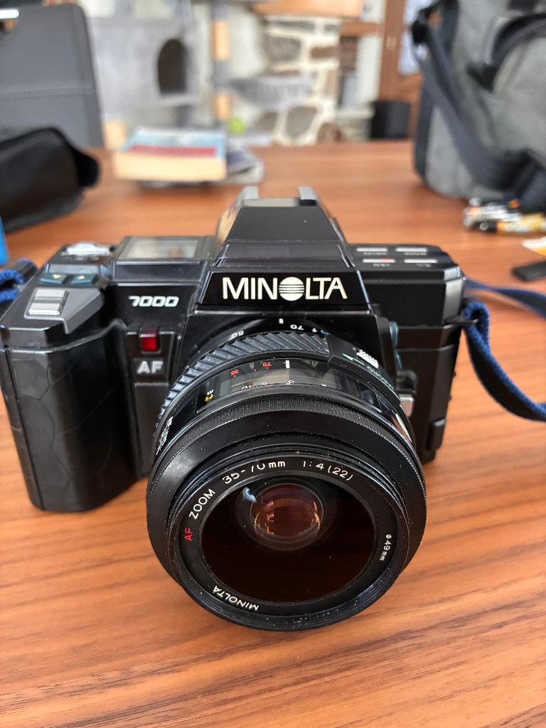 Minolta 7000 + Zoom AF 35-70 + Flash + housse, Enlèvement, Utilisé, Minolta