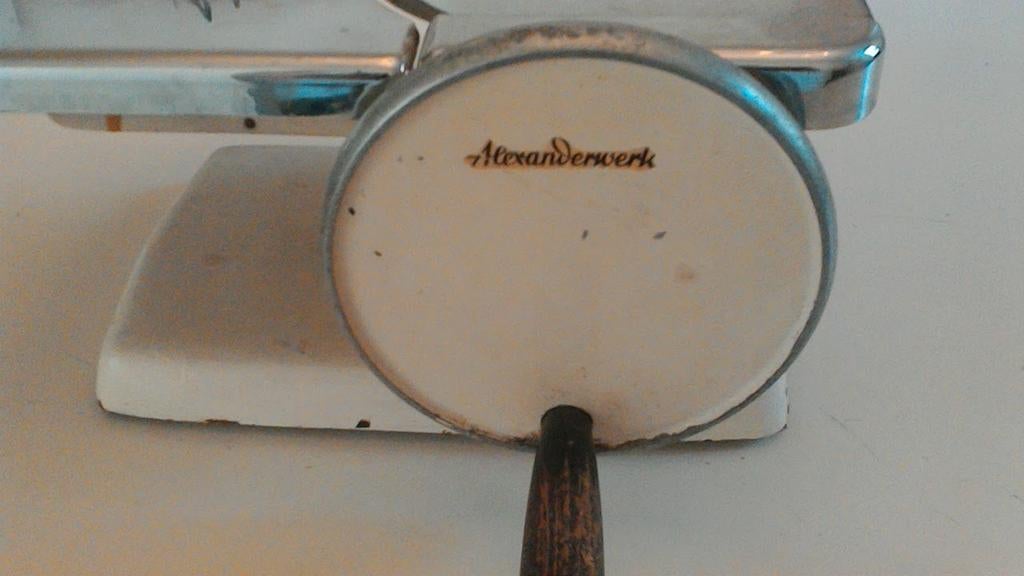 Machine de découpe en fonte très robuste., Enlèvement