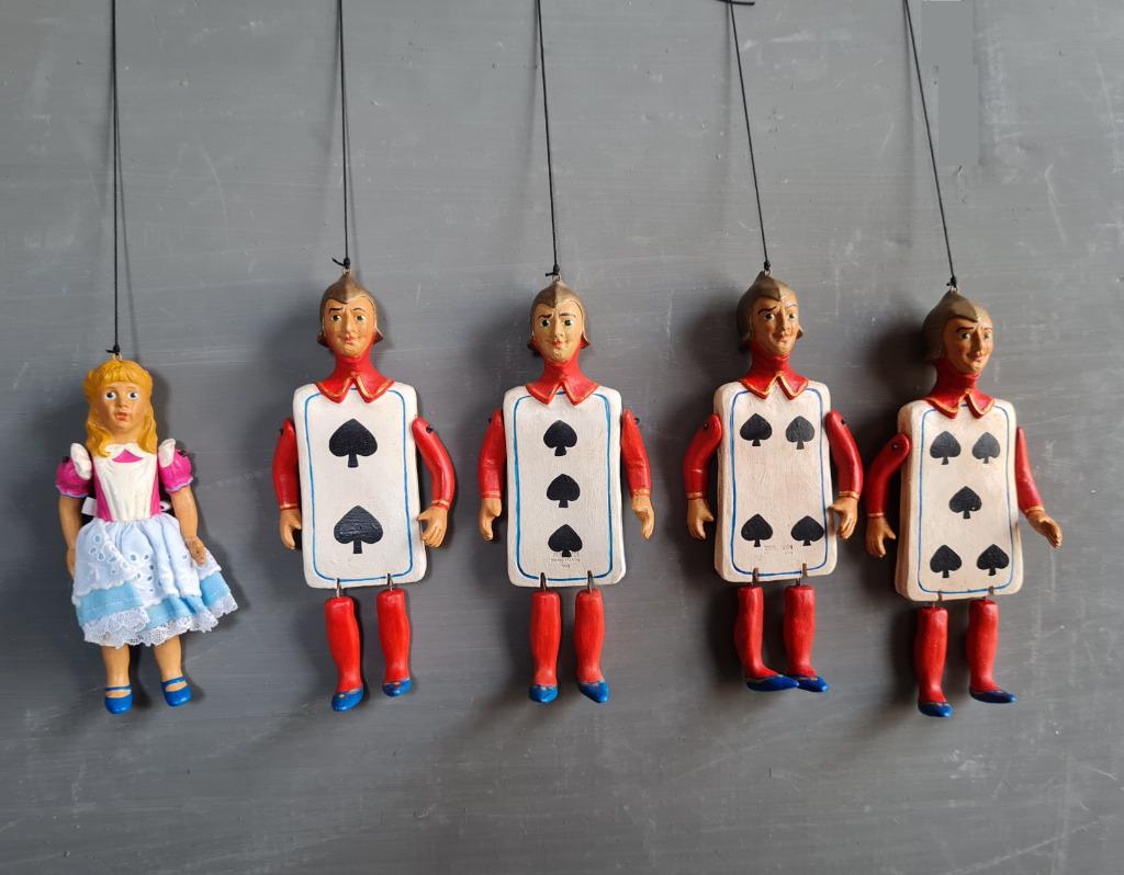 5 marionnettes en terre cuite Alice au pays des merveilles, Collections, Enlèvement ou Envoi, Neuf, Poupée