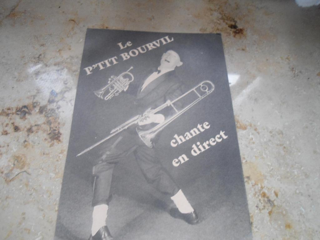 Très Belle Ancienne Rare carte de Bourvil noir&blanc Très Bo, Enlèvement ou Envoi, 1920 à 1940, Non affranchie, Stars et Célébrités