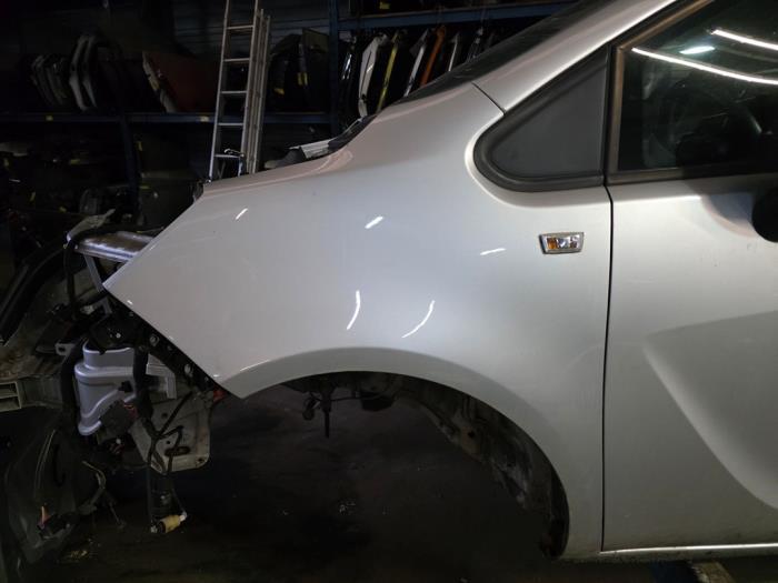Aile avant gauche d'un Opel Meriva (Z167), -, Opel, 3 mois de garantie, Utilisé