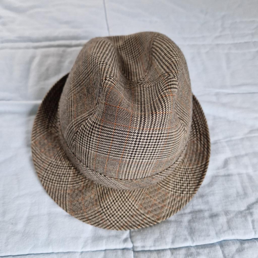 8 mannenhoedjes -  2 petten  - 1 baret  - 1 bolhoed  56 a 57, Kleding | Heren, Ophalen of Verzenden, Pet