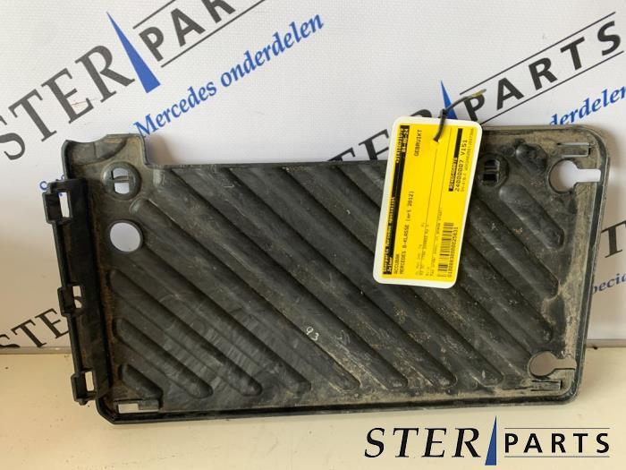 Boîtier de batterie d'un Mercedes B-Klasse, Autos : Pièces & Accessoires, Mercedes-Benz, 3 mois de garantie, Utilisé, Info@sterparts.nl
