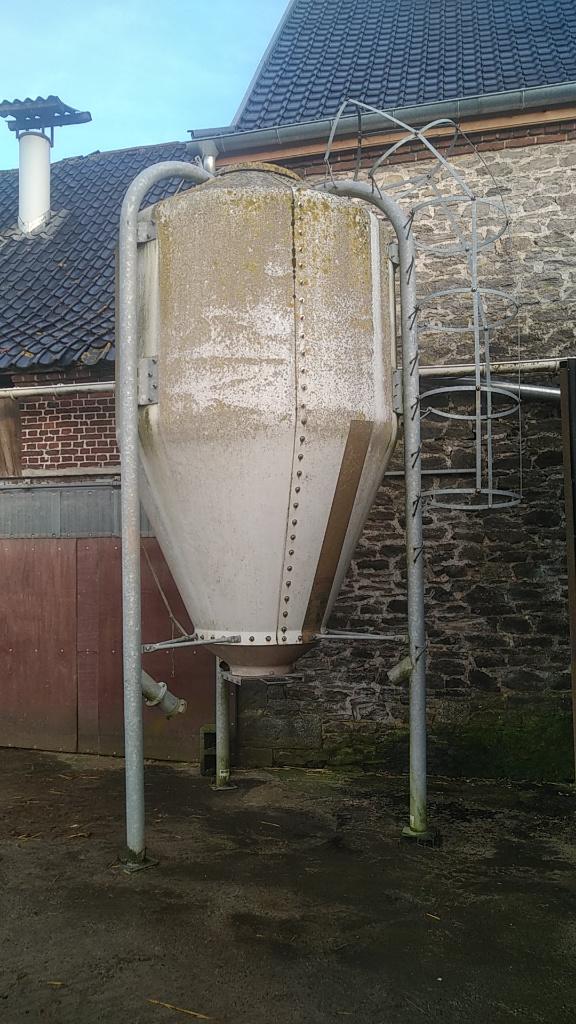 silo aliment, Enlèvement, Comme neuf