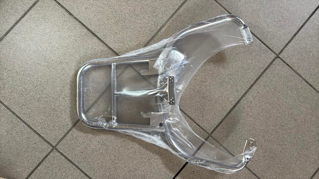 Bagagedrager voor Vespa LX topcase, Ophalen