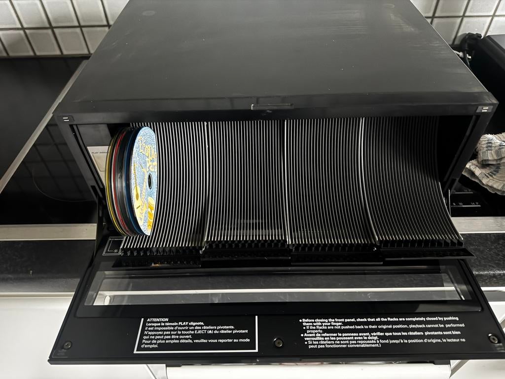 Pioneer cd speler, Enlèvement, Utilisé