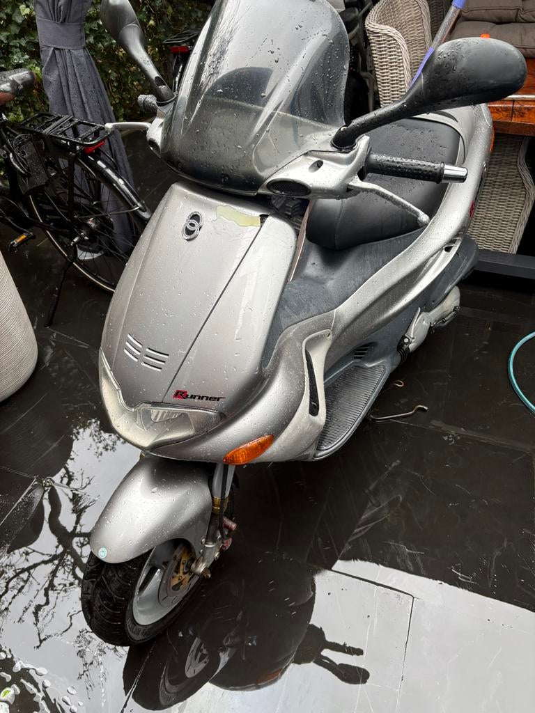 2x gilera runner 180cc  PROJECT  SCHUURVONDST GOED LEZEN, Motoren, Ophalen, 1 cilinder, 12 t/m 35 kW