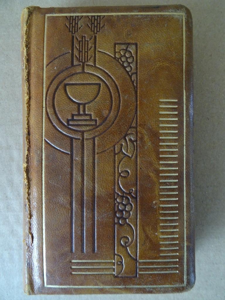 Antiek verguld Missel de Bernadette No 225 Haast ongelezen, Ophalen of Verzenden, Bijbel
