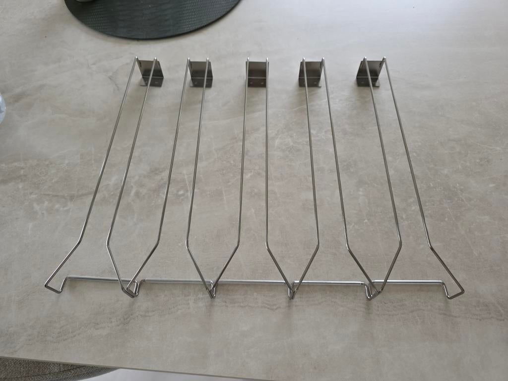 Wijnglas hangers ikea kast, Ophalen