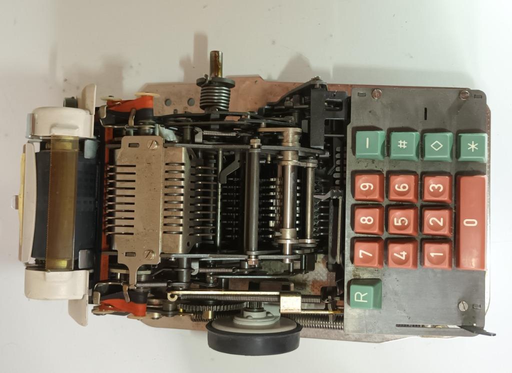 ancienne calculatrice Olympia, Enlèvement ou Envoi, Utilisé