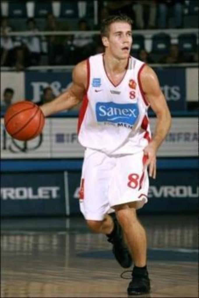 Gezocht: basket shirts Antwerp Giants 1995-2008, Ophalen, Zo goed als nieuw, Kleding