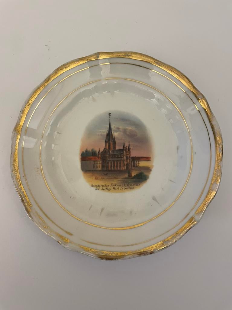 KPM porseleinen sierbord Broederschap Kerk O.L. Vrouw 1890., Ophalen of Verzenden