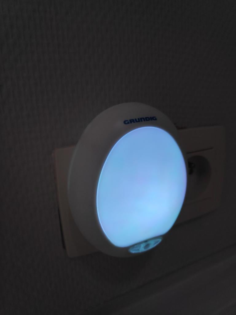 Nachtlamp Grundig in nieuwe staat, veranderd kleur, Ophalen of Verzenden, Zo goed als nieuw, Kunststof