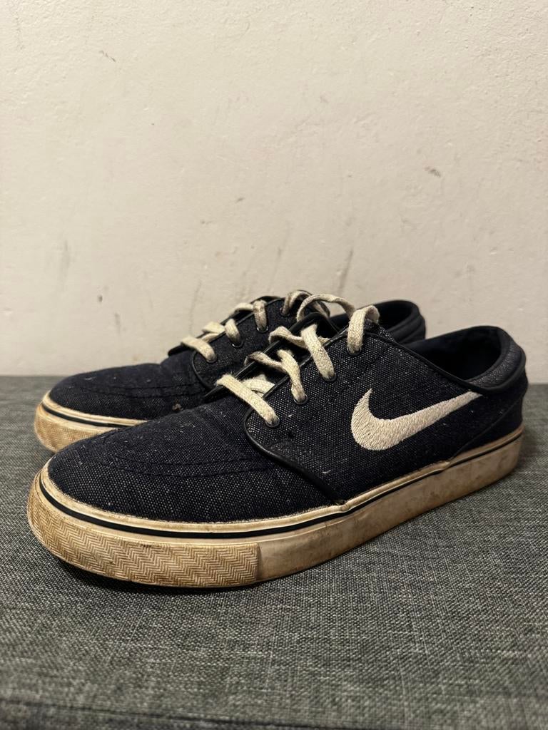 Limited edition nike janoski, Ophalen, Zo goed als nieuw