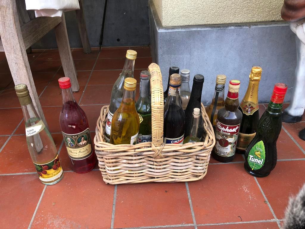 Ongeopende flessen drank, Enlèvement, Comme neuf