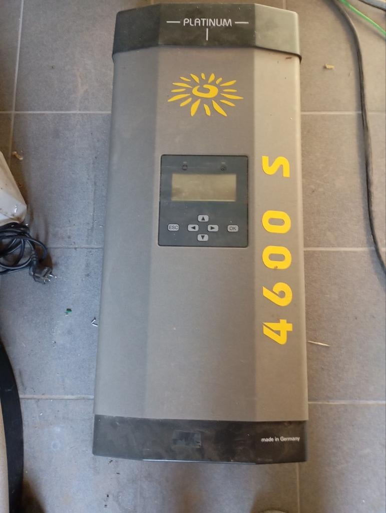 Omvormer zonnepanelen diehl, Ophalen, Gebruikt