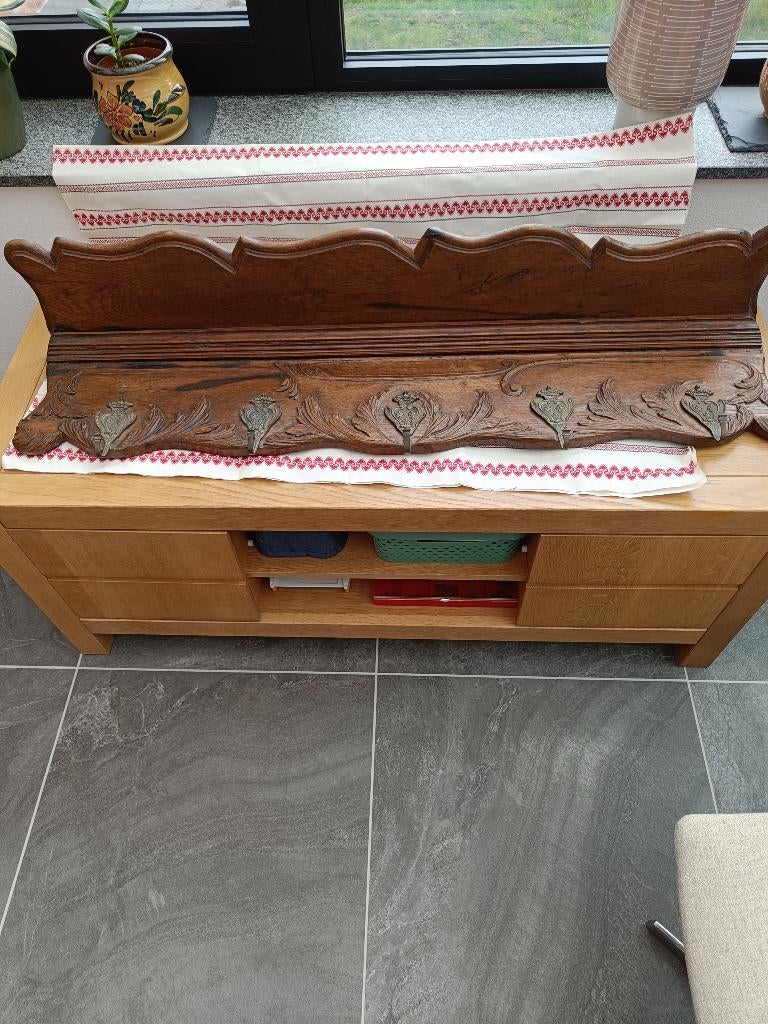 Zeer oud houten wandrek. lengte: 115cm. Breedte: 20 cm., Ophalen, Gebruikt