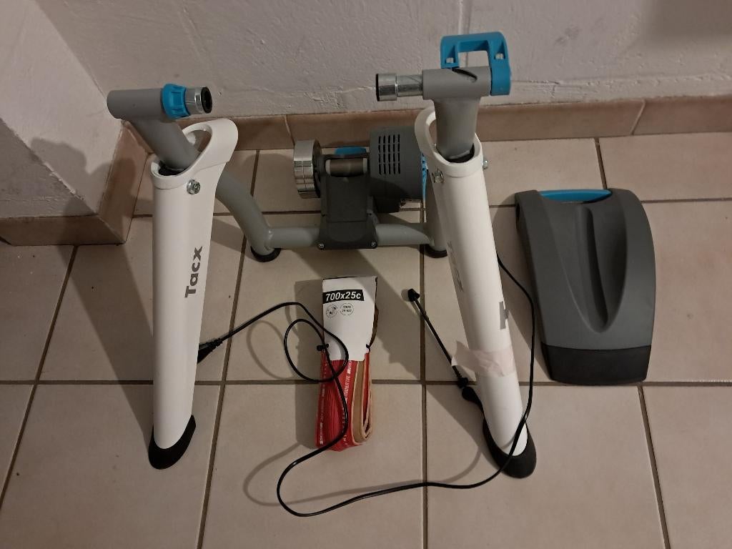 Garmin Tacx Flow Smart rollentrainer Garmin T2240 + band, Sport en Fitness, Ophalen, Zo goed als nieuw, Overige typen