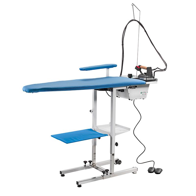 Planche à repasser Battistella ker2 avec fer à vapeurNOUVEAU, Enlèvement ou Envoi, Neuf