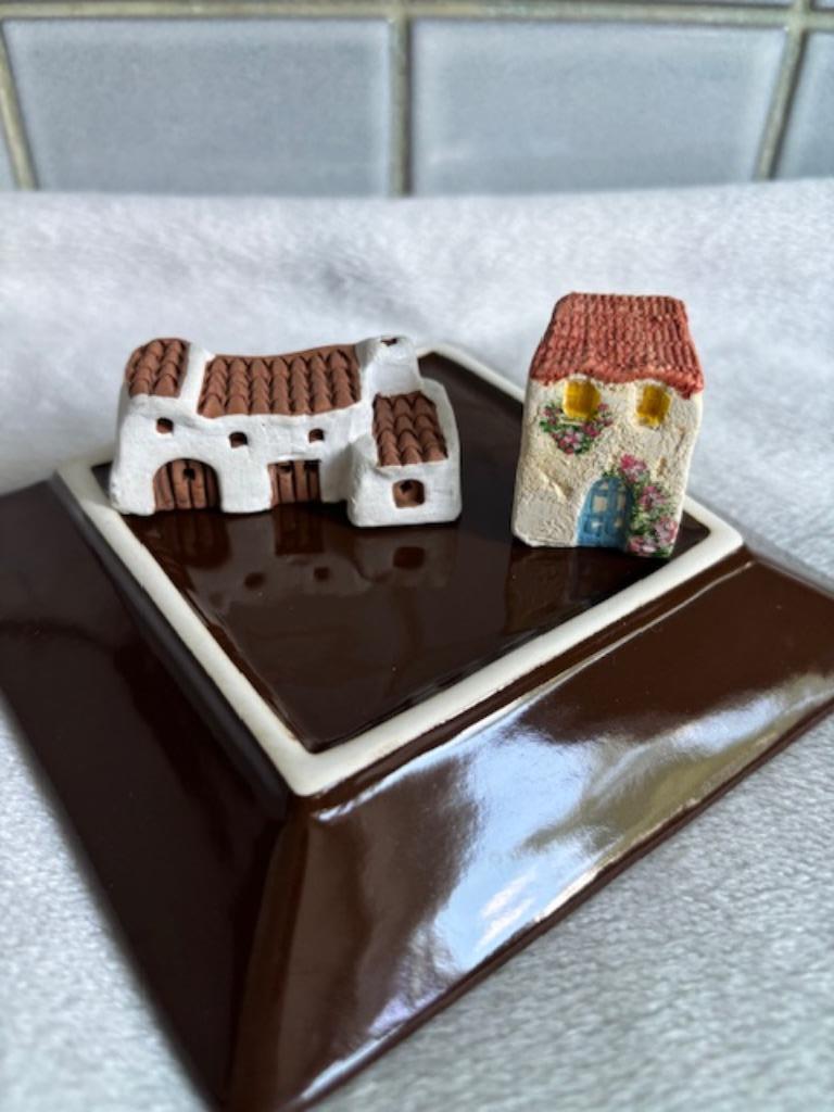 2 petites maisons grecques miniatures pour vitrine ou étagèr, Collections, Enlèvement, Neuf, Autres types