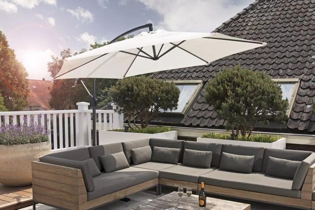 Parasol avec housse et pied (Ø 300 cm), Nieuw, Verstelbaar, Stokparasol, 2 tot 3 meter