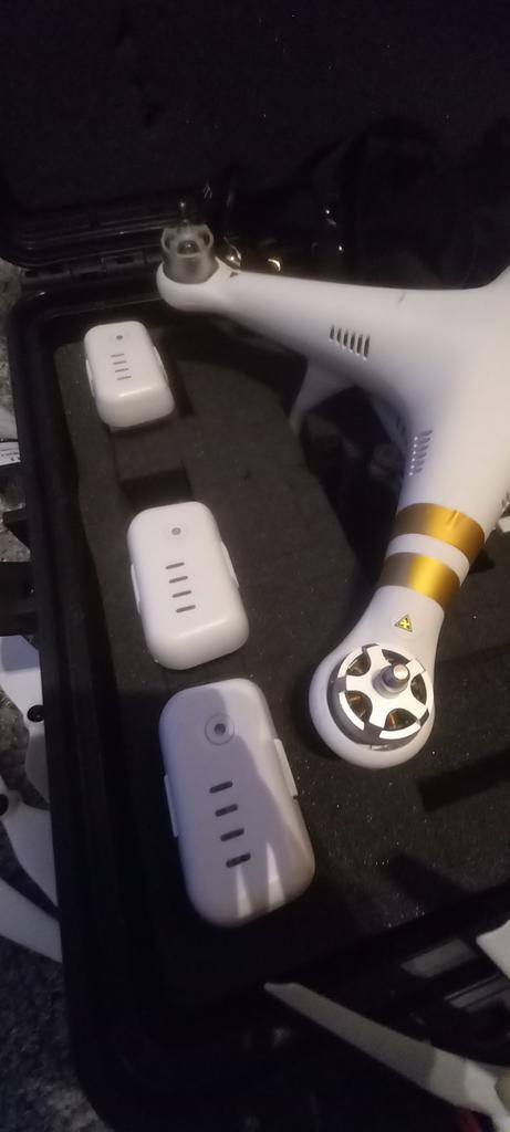 2x DJI Phantom 3 Professional drones, Ophalen