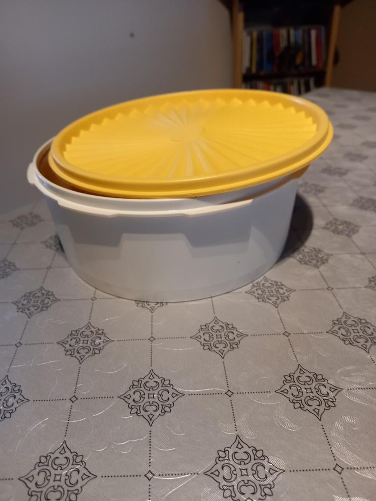 Ronde doos, Enlèvement, Comme neuf, Jaune