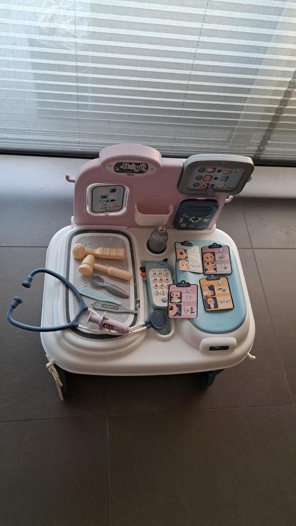 Baby Tafel Smoby, Enfants & Bébés, Jouets | Poupées, Enlèvement