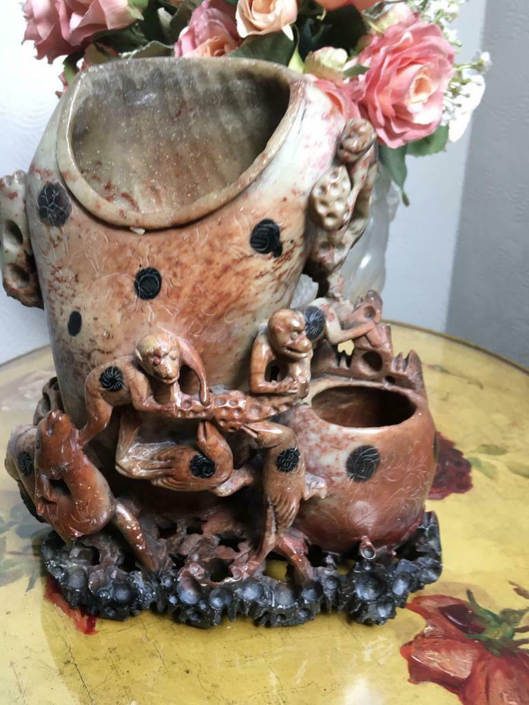 Inktstel met apen in zeepsteen, Enlèvement