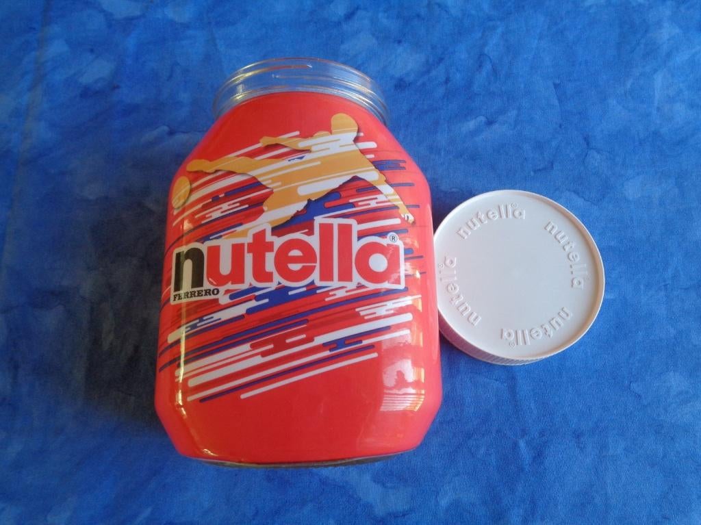 Collection "NUTELLA" Rouge vide. 1000gr, Collections, Verres & Petits Verres, Utilisé, Autres types, Envoi