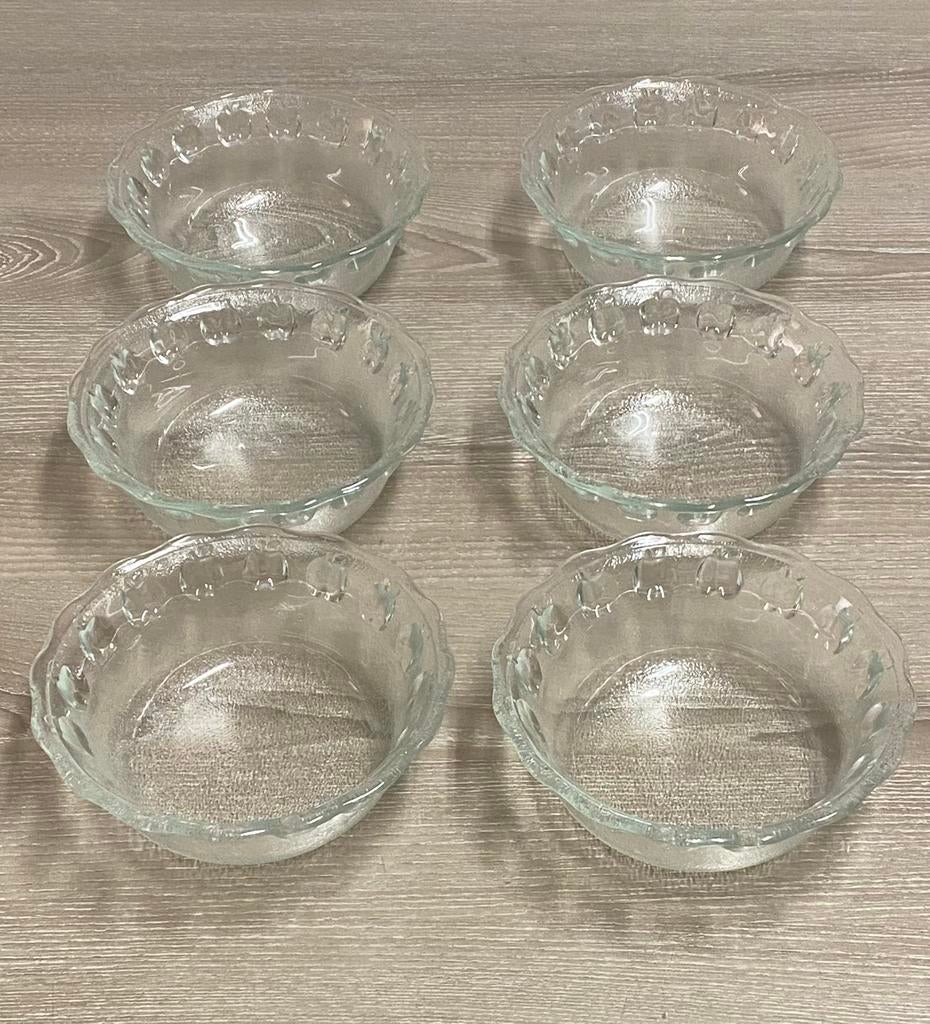 Set van 6 glazen schalen met appelpatronen, prijs: €8, Ophalen of Verzenden, Zo goed als nieuw