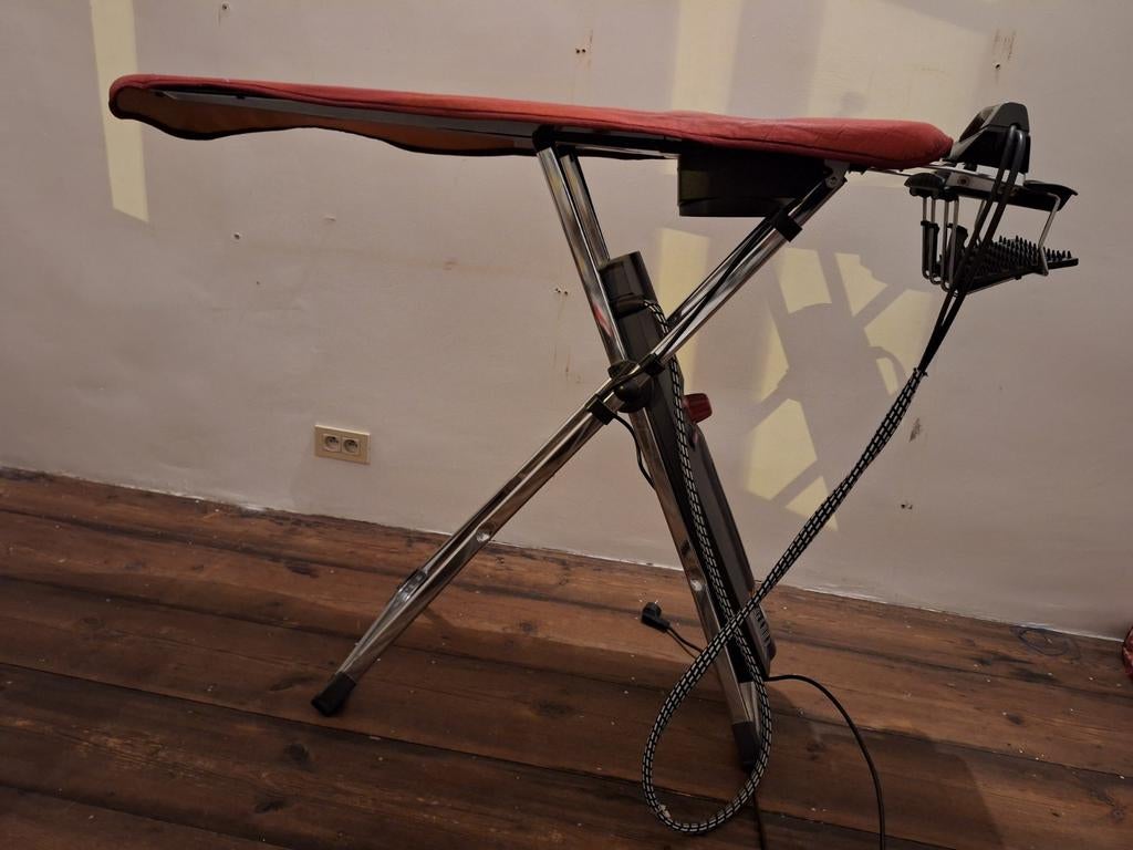 Strijkplank van LauraStar, Elektronische apparatuur, Ophalen
