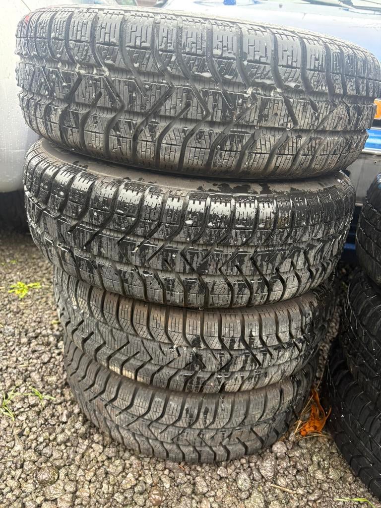 KIT HIVER NOUVEAU PNEU FORD FIESTA 175/65R14 de 2003---2016, Enlèvement