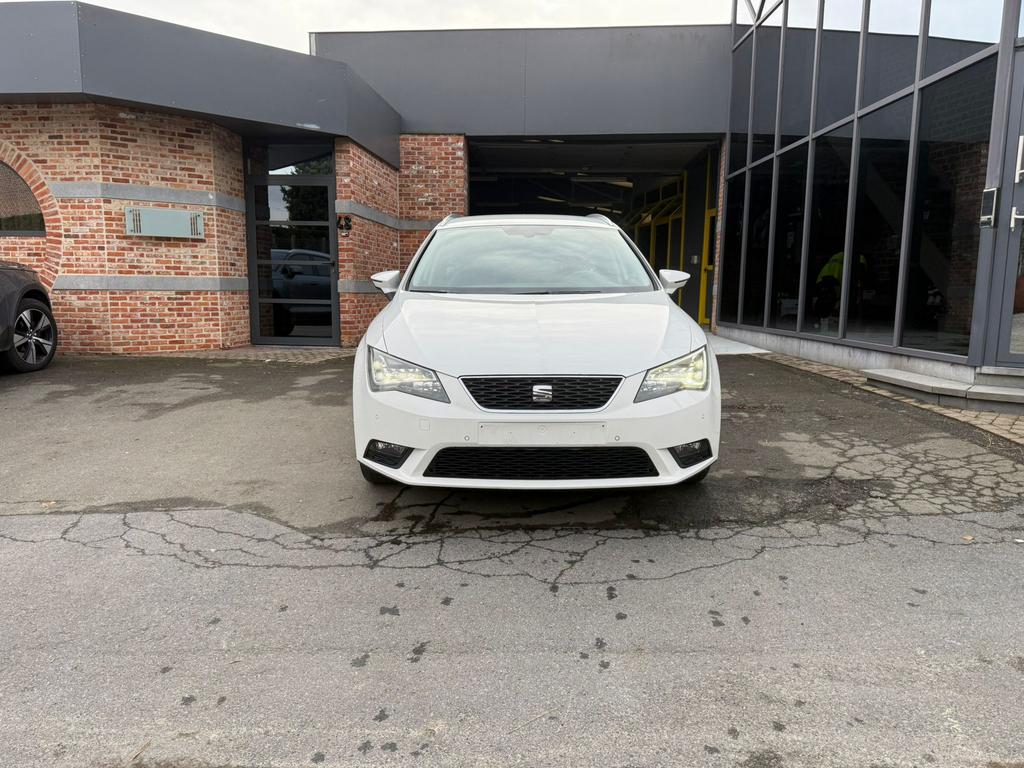 SEAT LEON 1.6 TDI ! Led !GPS !, Euro 5, 4 cilinders, Bedrijf, 5 deurs