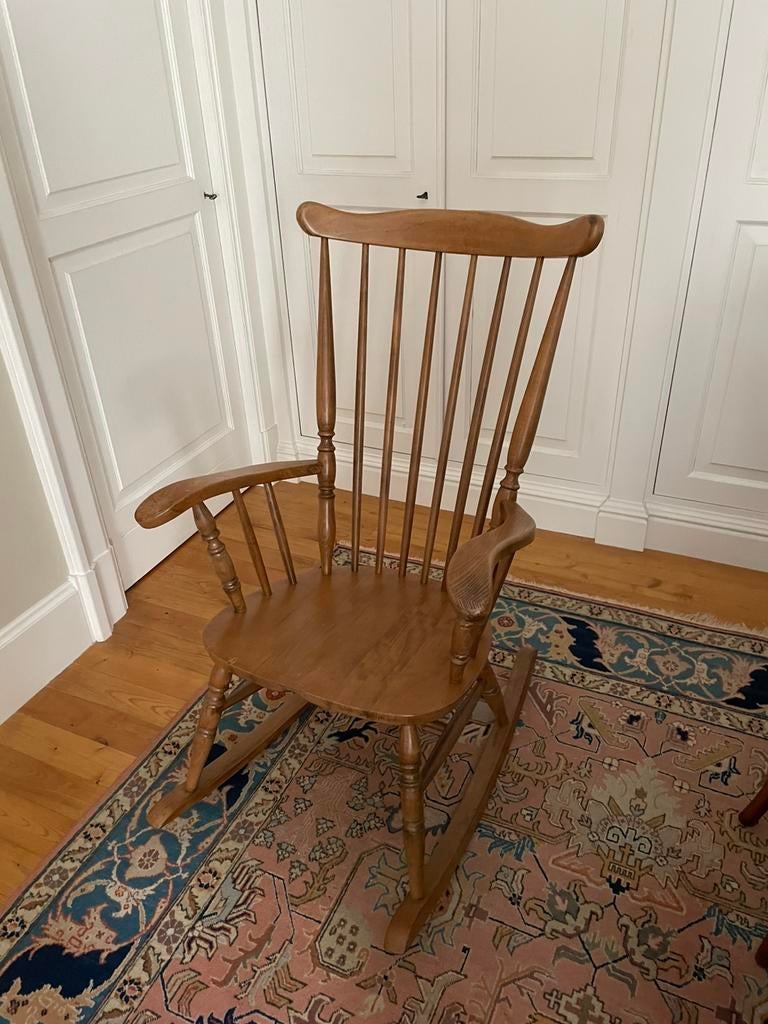 Fauteuil à bascule Windsor, Enlèvement