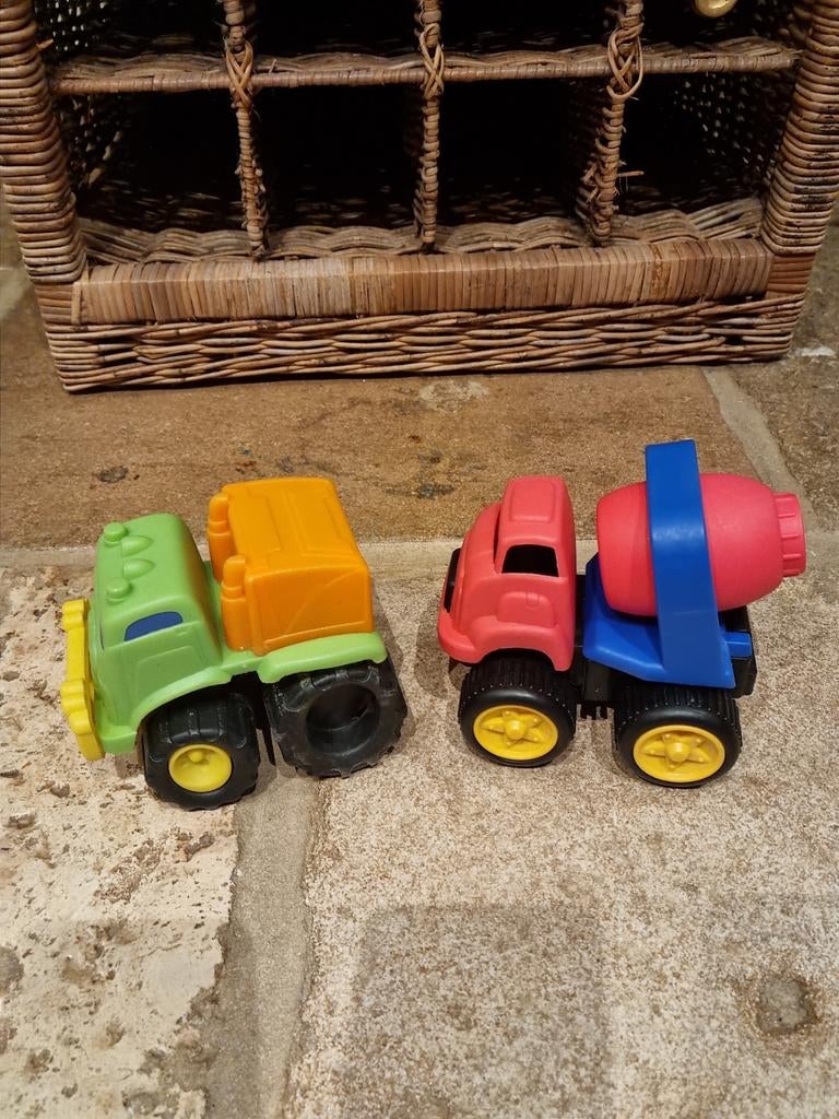 2 auto, Kinderen en Baby's, Speelgoed |Speelgoedvoertuigen, Ophalen of Verzenden, Zo goed als nieuw
