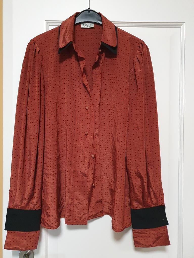 Mooie wijnrode bloes met zwarte stippen maat 40, Kleding | Dames, Maat 38/40 (M), Basler, Ophalen of Verzenden, Zo goed als nieuw