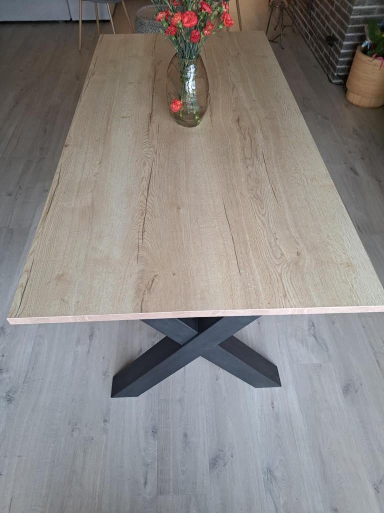 Table à manger 6 personnes imitation chêne, 150 à 200 cm, Cinq personnes ou plus, Comme neuf, Enlèvement