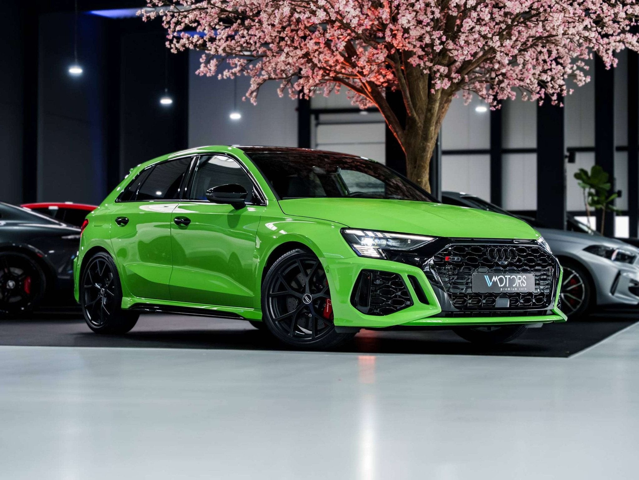 Audi RS3 NP: €86.072,69 - RS Dynamic Plus - Keramisch - Pa, Auto's, 4 deurs, RS3, Bedrijf, Vierwielaandrijving