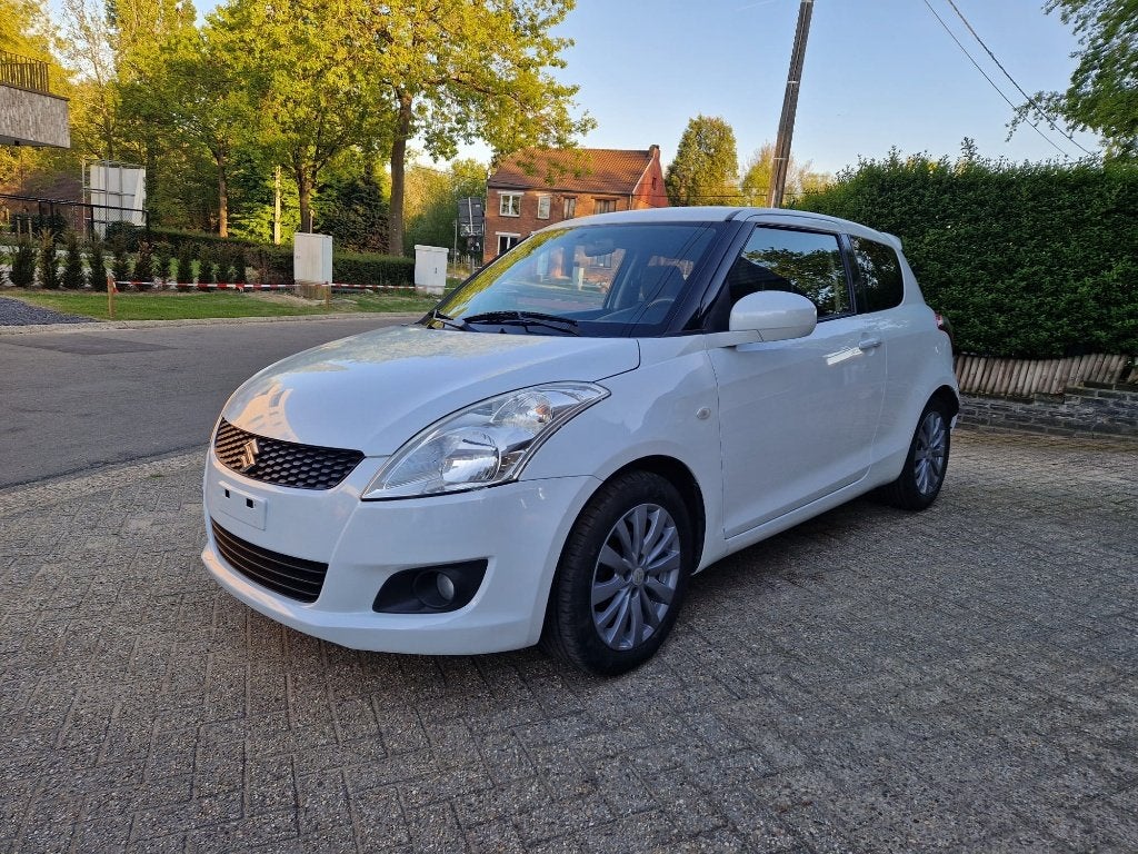 suzuki swift, Auto's, Suzuki, Voorwielaandrijving, Stof, Euro 6, Grijs